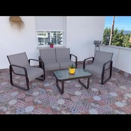 アパートホテル El Atardecer- El Peral 3*