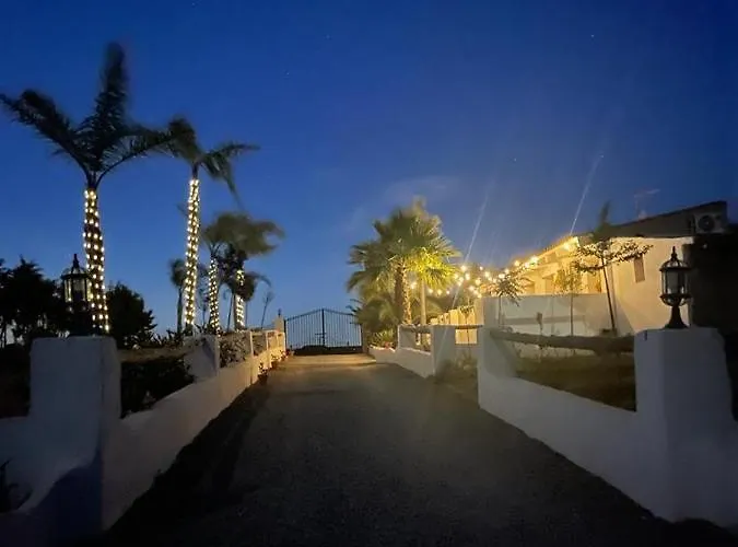 El Atardecer- El Peral Lejlighedshotel