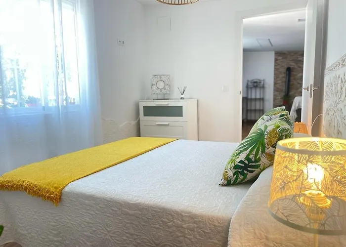 El Atardecer- El Peral アパートホテル Los Santos de Maimona