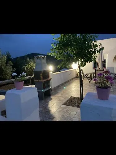 アパートホテル El Atardecer- El Peral 3*