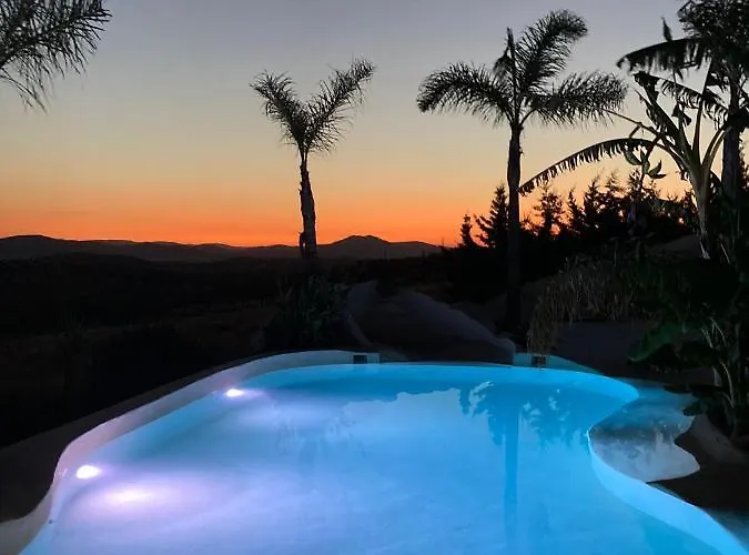 El Atardecer- El Peral